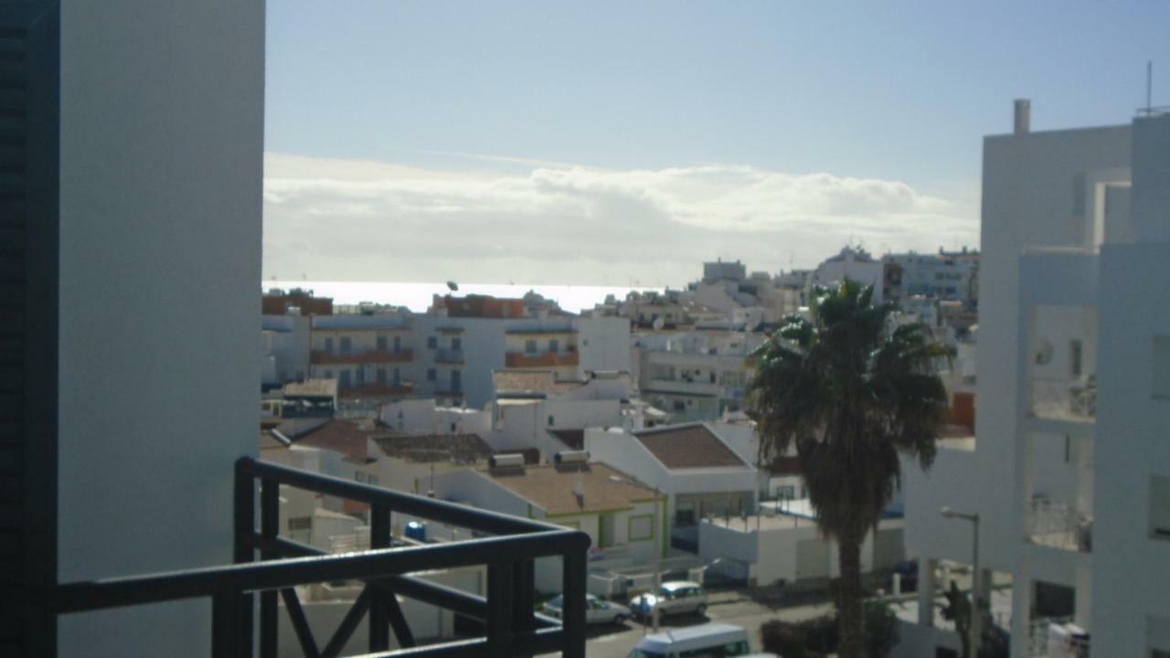 Apartamento Urb. Vila Nova, Lote 5 Armação de Pêra Exteriör bild