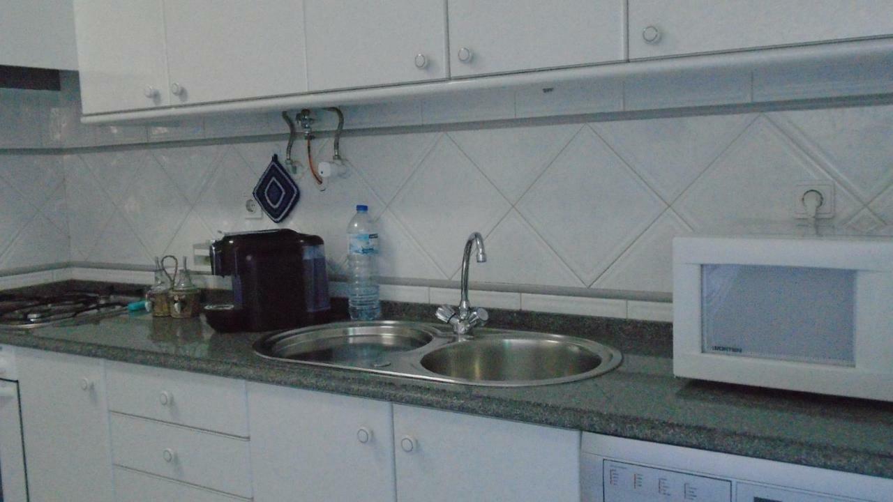 Apartamento Urb. Vila Nova, Lote 5 Armação de Pêra Exteriör bild
