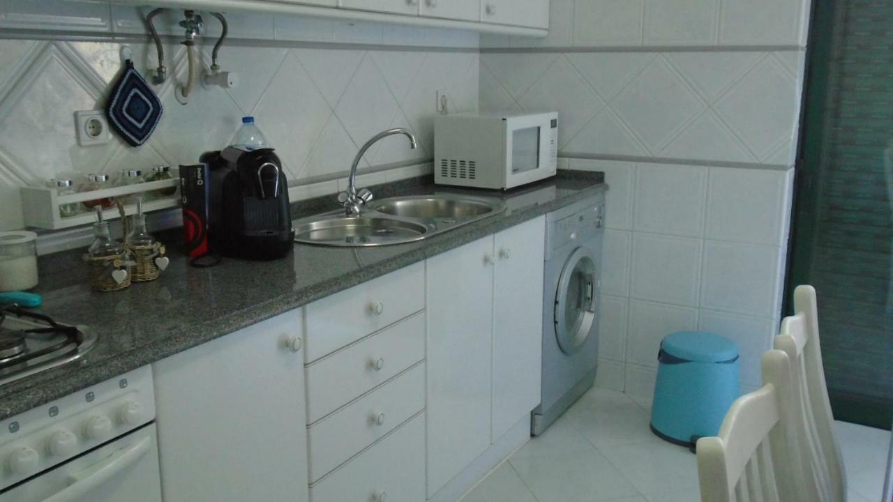 Apartamento Urb. Vila Nova, Lote 5 Armação de Pêra Exteriör bild