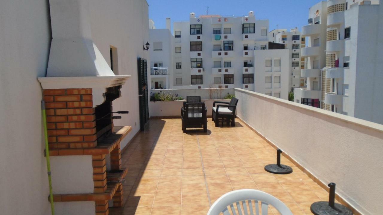 Apartamento Urb. Vila Nova, Lote 5 Armação de Pêra Exteriör bild