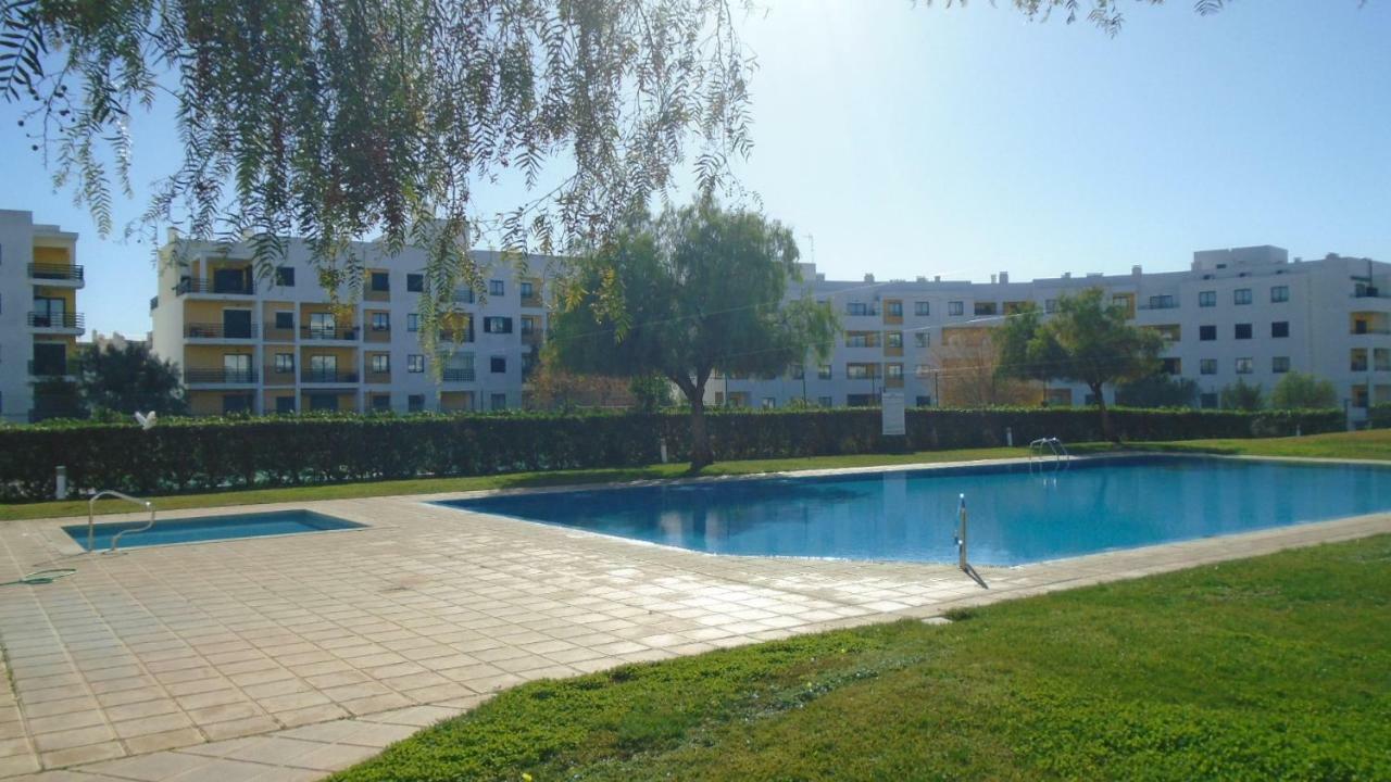 Apartamento Urb. Vila Nova, Lote 5 Armação de Pêra Exteriör bild